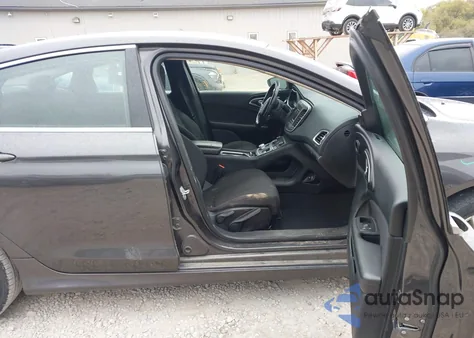 2015 Chrysler 200 Limited из США, поврежденный, VIN 1C3CCCAB9FN675173